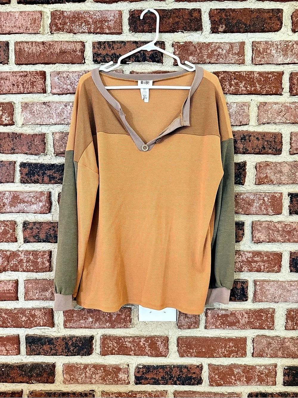 Bibi Color Block Long Sleeve Top in Orange & Green Size Small